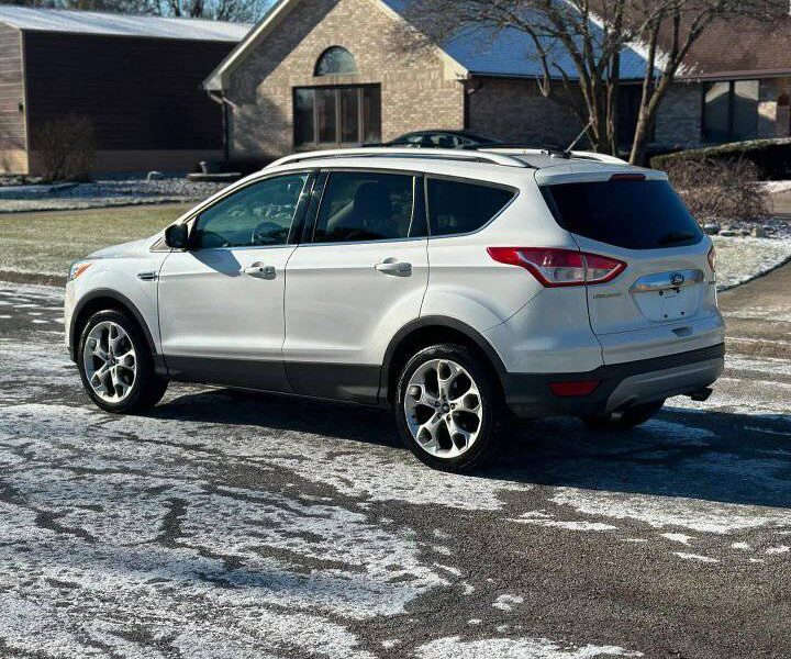 2014 FORD ESCAPE TITANIUM!